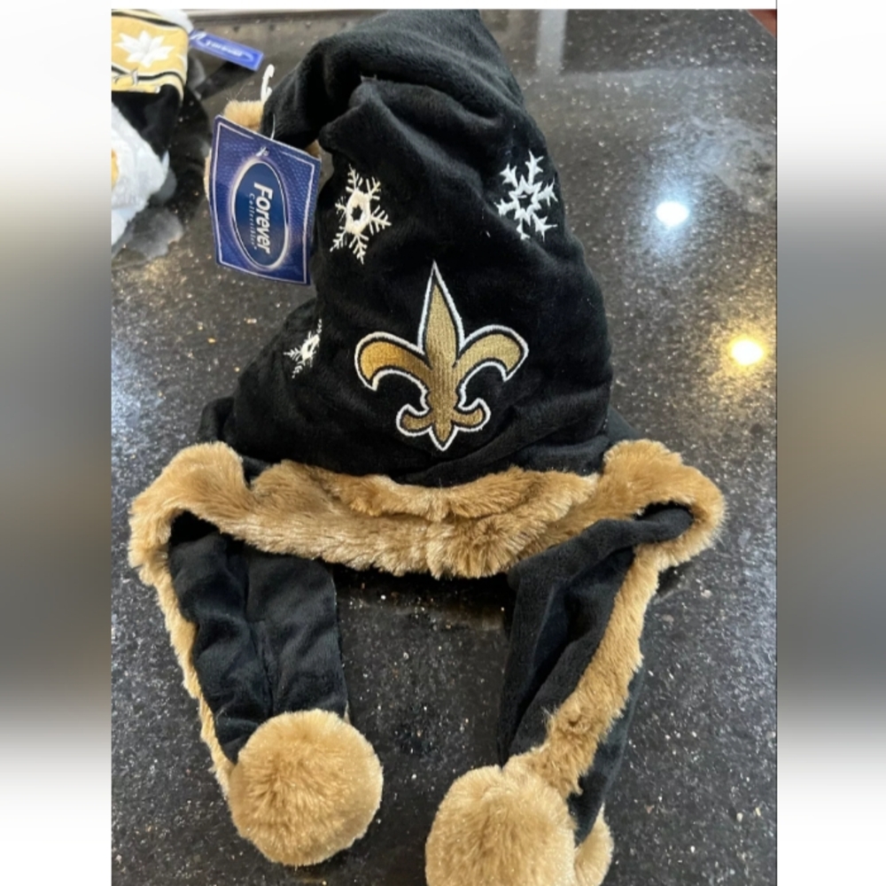 🆕NFL - Forever Collectibles New Orleans Saints Holiday Winter Christmas Hat O/S